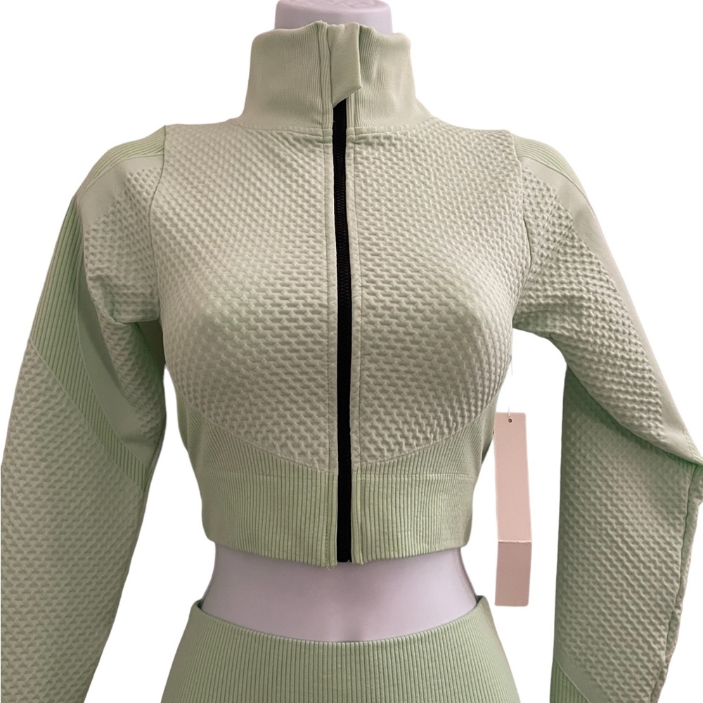 NWT~New Mix 2 pcs sportswear